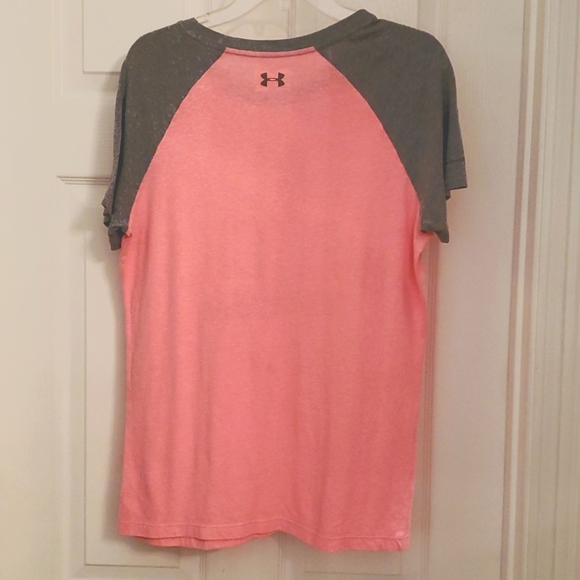 EUC Under Armour Women's FastPitch Medium Pink & Heather Gray Soft Crewneck - Picture 2 of 2